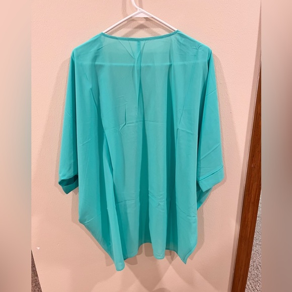 NWT Zenana Light Blue Kimono - Size Large - Picture 2 of 10